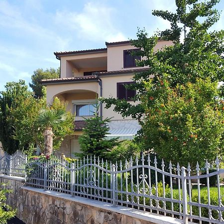 Apartments Ginkgo Banjole Luaran gambar