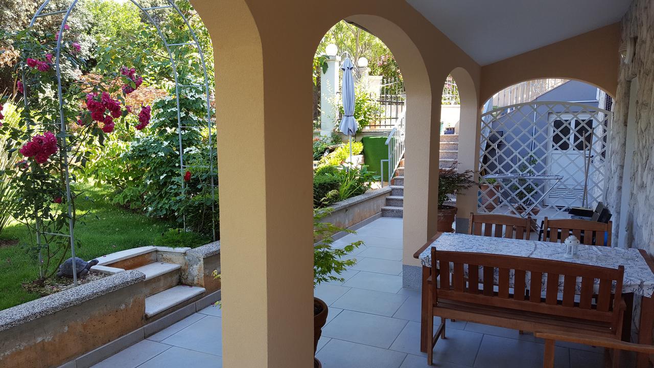 Apartments Ginkgo Banjole Luaran gambar