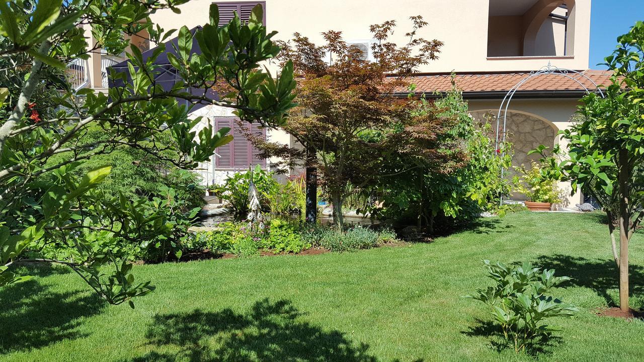 Apartments Ginkgo Banjole Luaran gambar